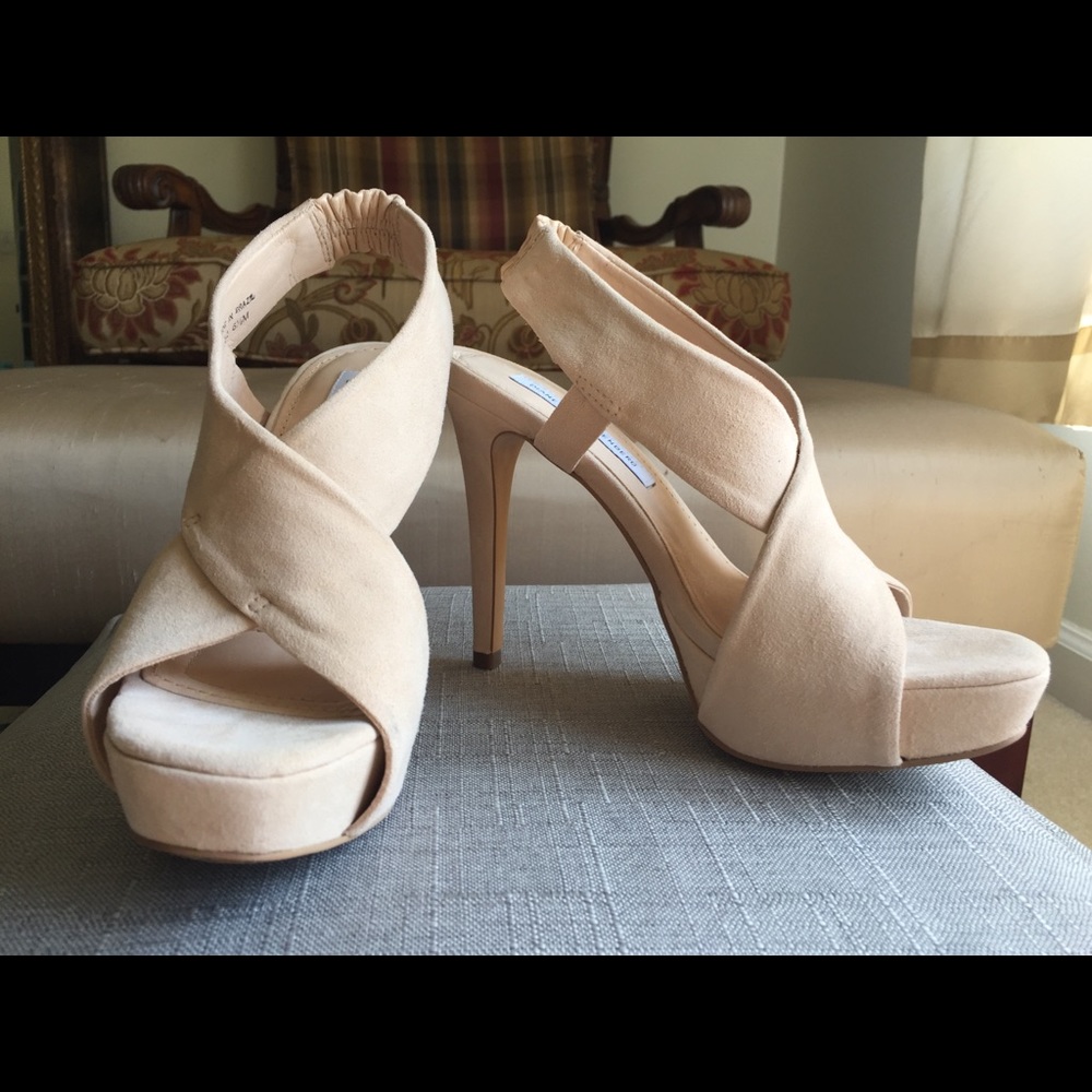 NWB Diane Von Furstenberg Zia Ii Platform Sandals